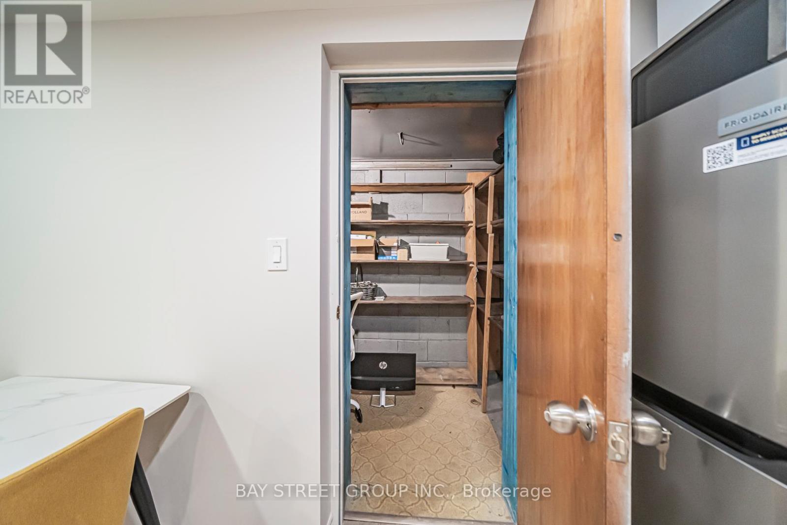 Lower - 1520 Brentano Boulevard, Mississauga, Ontario  L4X 1A4 - Photo 26 - W12931592