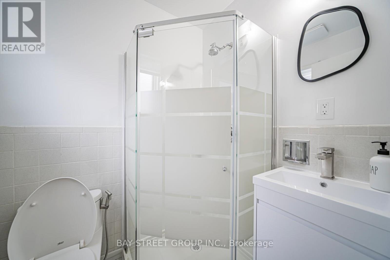 Lower - 1520 Brentano Boulevard, Mississauga, Ontario  L4X 1A4 - Photo 7 - W12931592