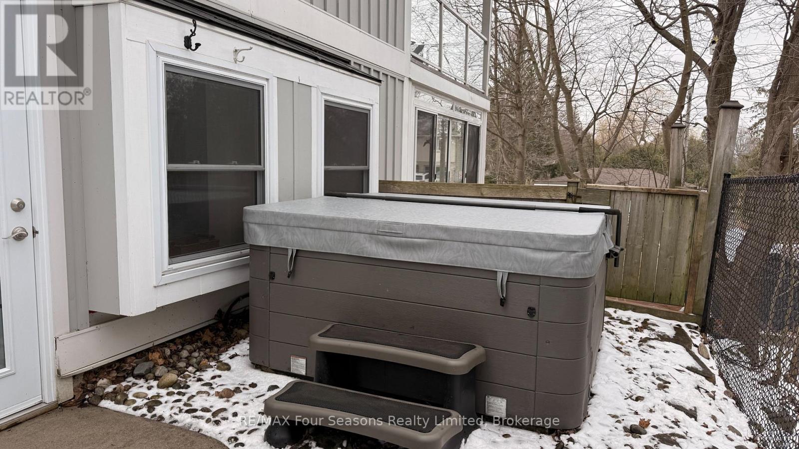 265 Mill Street, Saugeen Shores, Ontario  N0H 2C2 - Photo 11 - X12908462