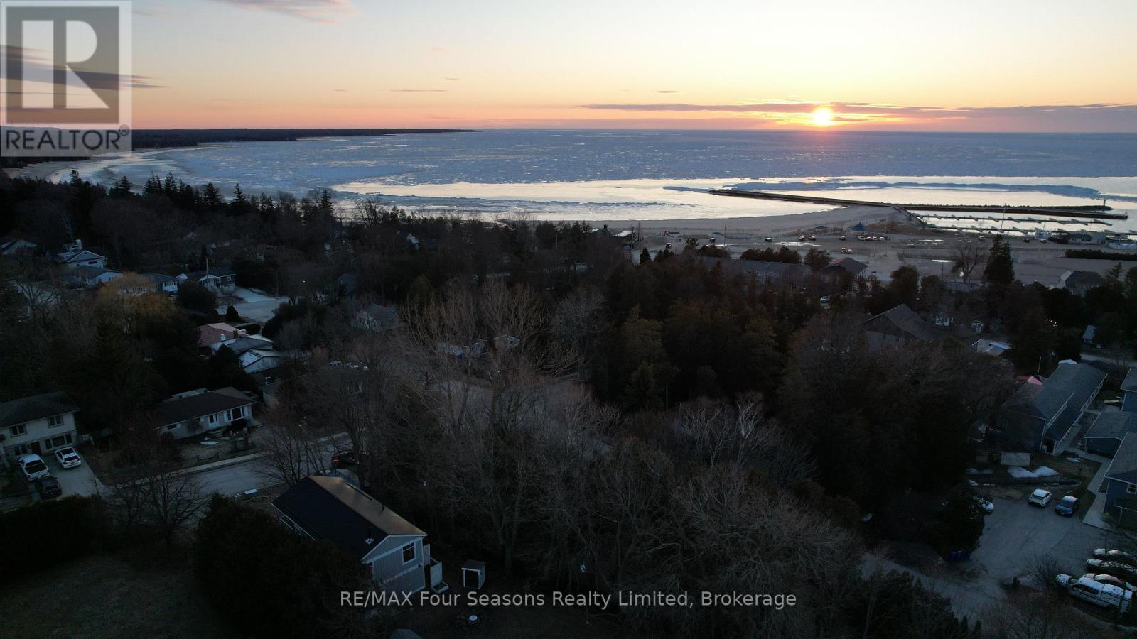 265 Mill Street, Saugeen Shores, Ontario  N0H 2C2 - Photo 10 - X12908462