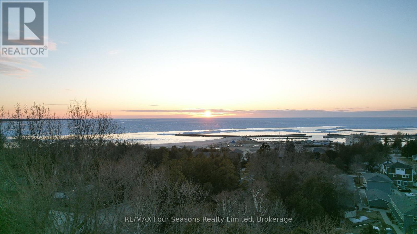 265 Mill Street, Saugeen Shores, Ontario  N0H 2C2 - Photo 38 - X12908462