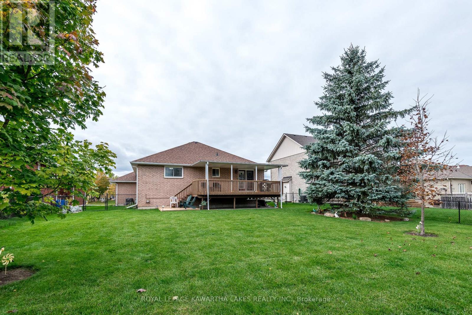 29 Midland Drive, Kawartha Lakes, Ontario  K9V 6B9 - Photo 12 - X12931634