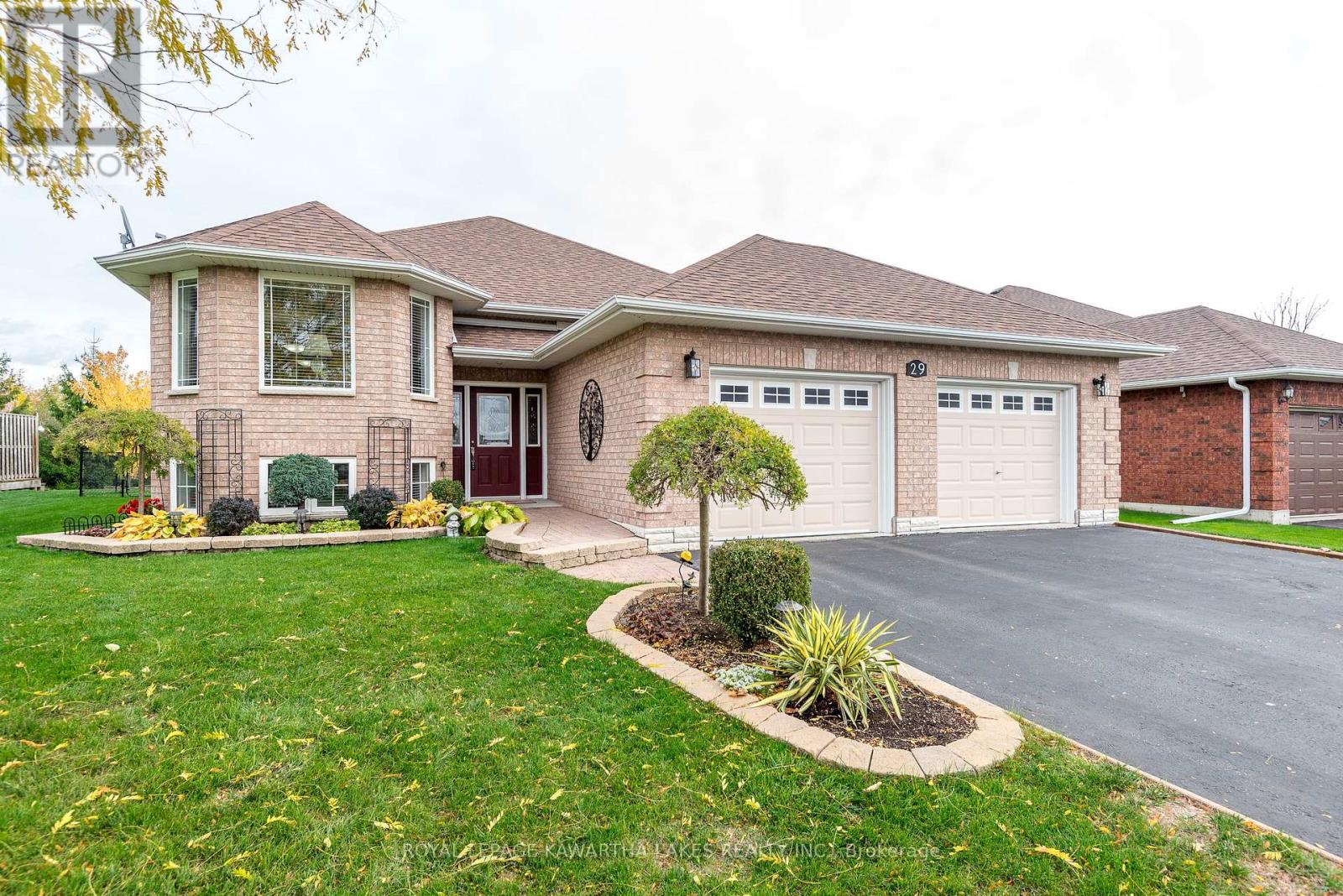 29 Midland Drive, Kawartha Lakes, Ontario  K9V 6B9 - Photo 2 - X12931634