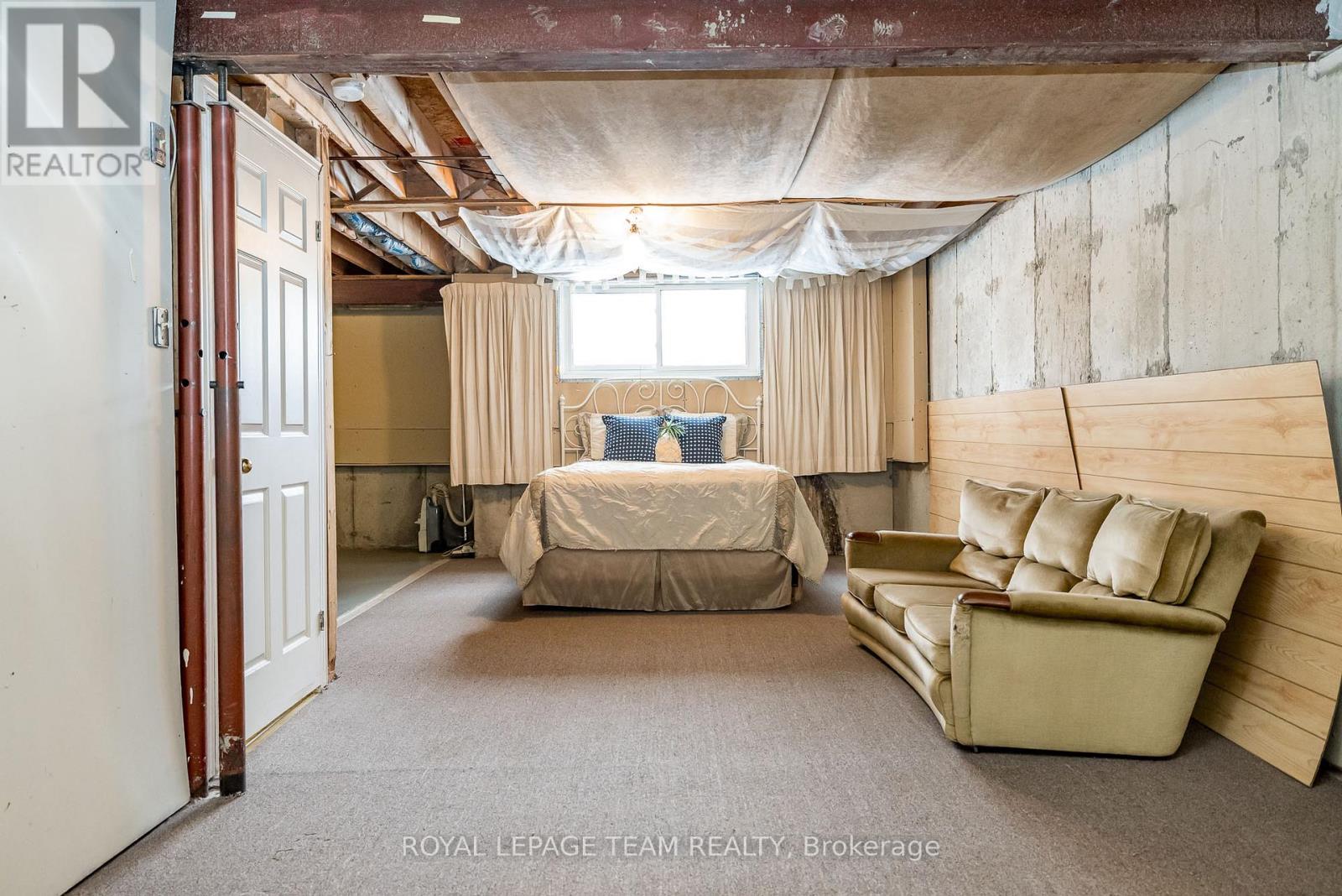 27 Pine Needles Court, Ottawa, Ontario  K2S 1G5 - Photo 25 - X12931628