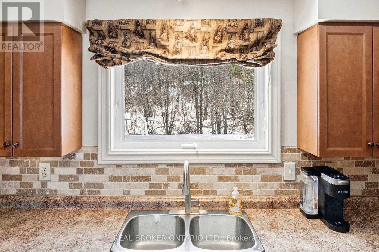 109 Highview Drive, Ottawa, Ontario  K0A 3M0 - Photo 13 - X12917182