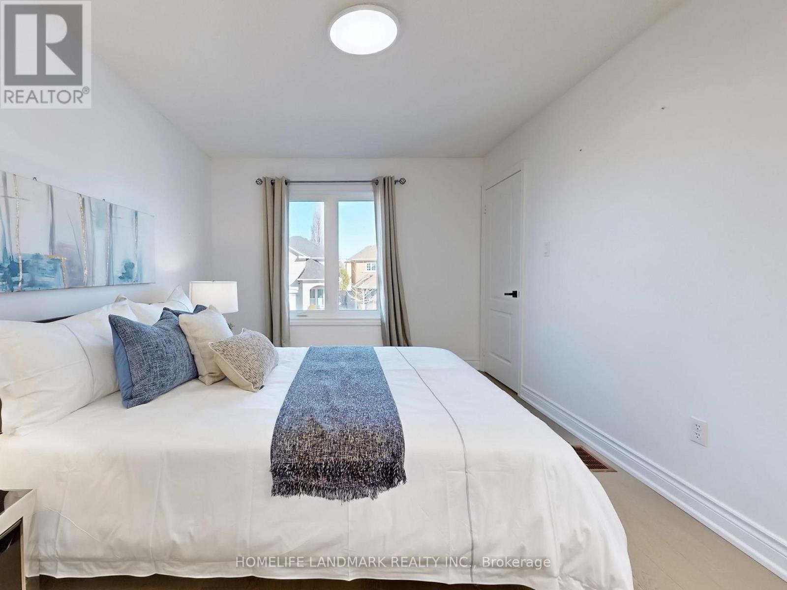 213 Montebello Avenue, Vaughan, Ontario  L4H 1L9 - Photo 22 - N12929180