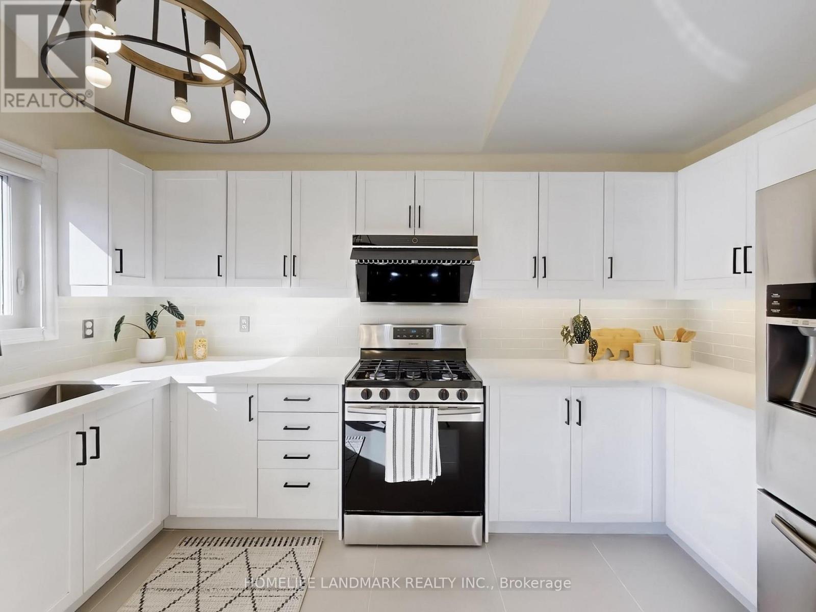 213 Montebello Avenue, Vaughan, Ontario  L4H 1L9 - Photo 11 - N12929180