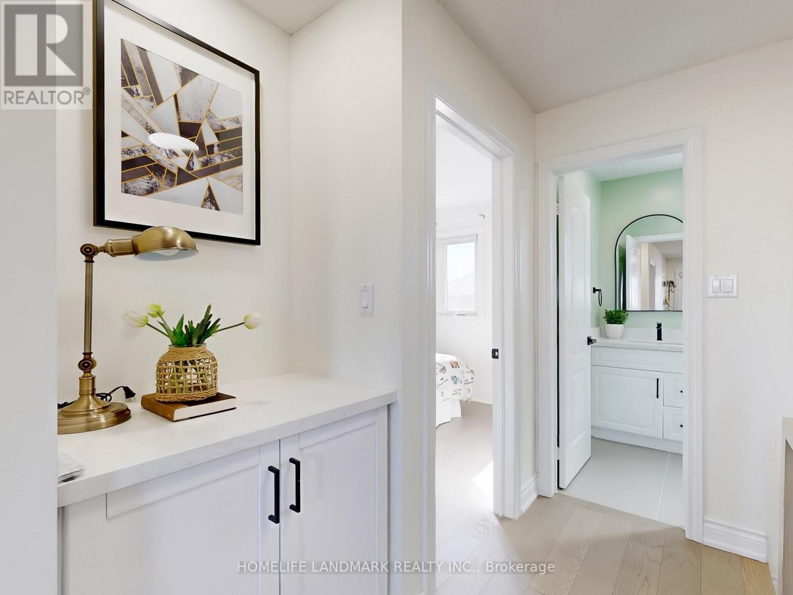 213 Montebello Avenue, Vaughan, Ontario  L4H 1L9 - Photo 19 - N12929180