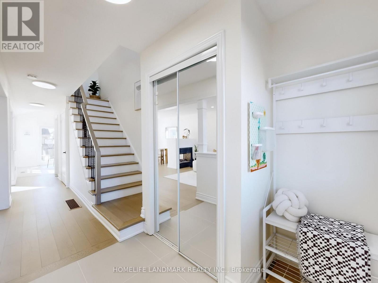 213 Montebello Avenue, Vaughan, Ontario  L4H 1L9 - Photo 17 - N12929180