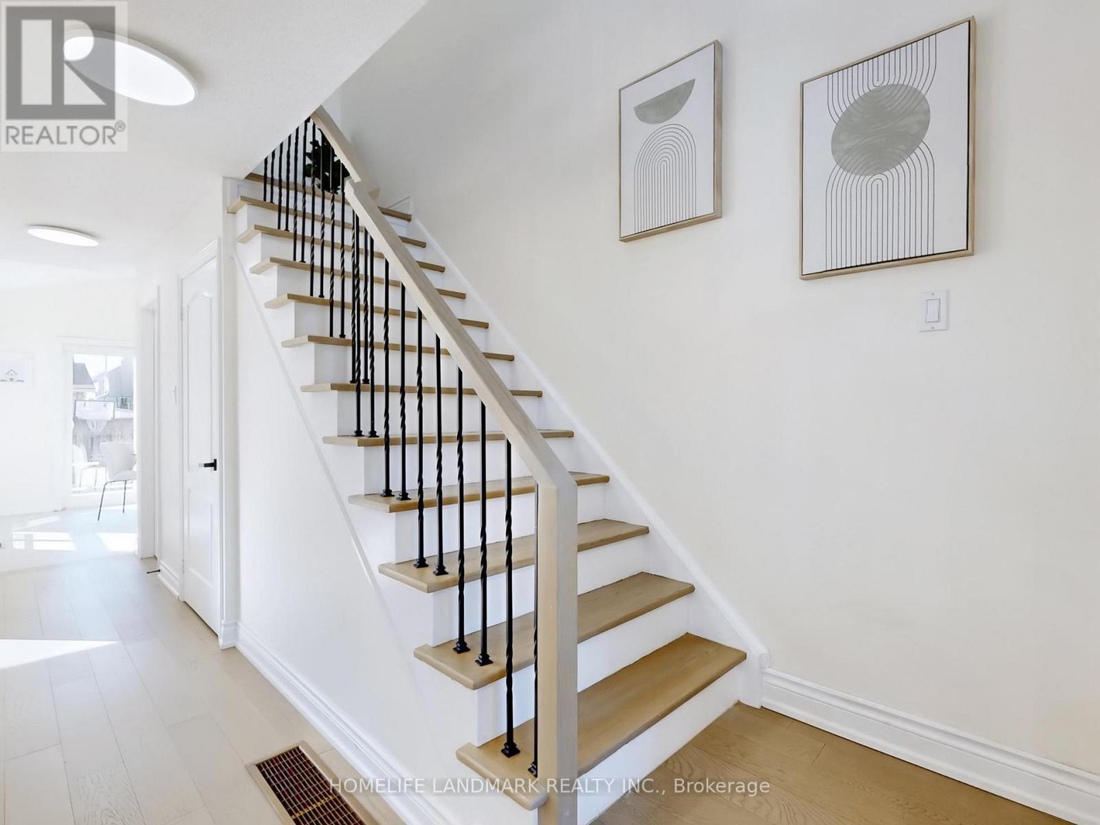 213 Montebello Avenue, Vaughan, Ontario  L4H 1L9 - Photo 45 - N12929180