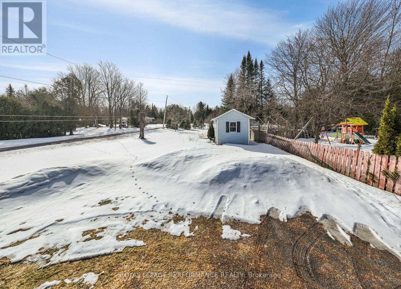 2082 Sandy Hill Road, Champlain, Ontario  K0B 1K0 - Photo 11 - X12910902