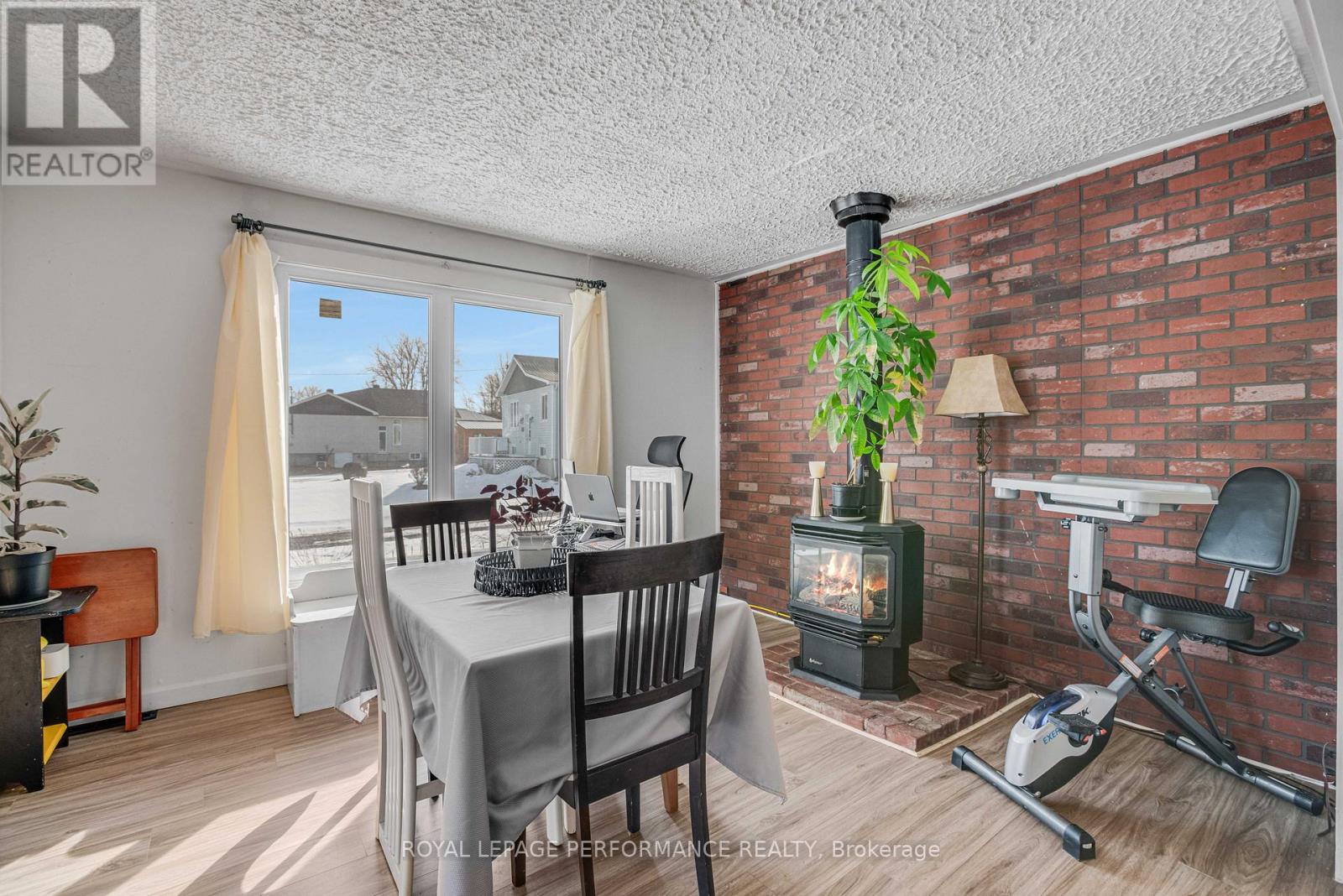 2082 Sandy Hill Road, Champlain, Ontario  K0B 1K0 - Photo 15 - X12910902