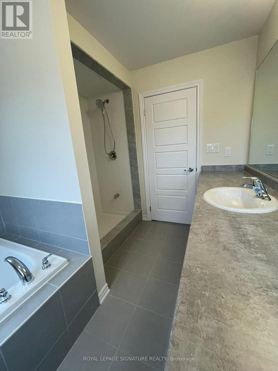 25 Buttercream Avenue, Thorold, Ontario  L2V 0L3 - Photo 15 - X12931102