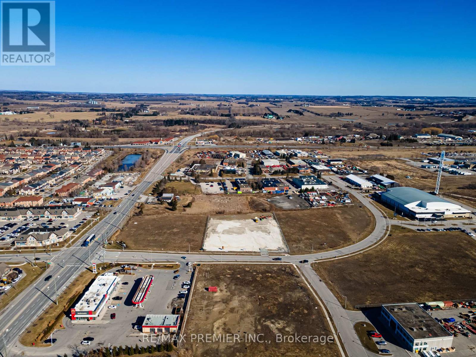 50 Dillane Drive, King, Ontario L0G 1T0 - Photo 8 - N12927616