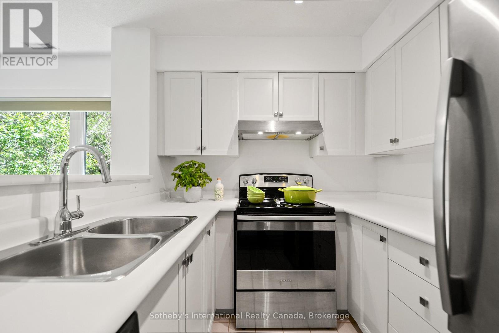 331 Mariners Way, Collingwood, Ontario  L9Y 5C7 - Photo 8 - S12931640