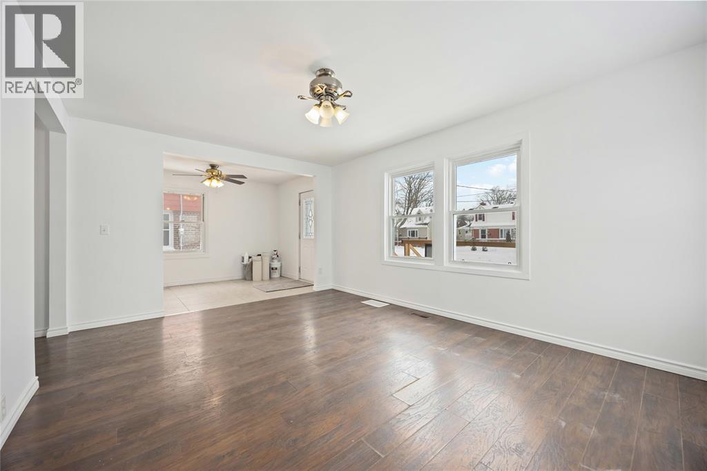 240 Gibson Street, Sarnia, Ontario N7T 3N2 - Photo 11 - 26001651