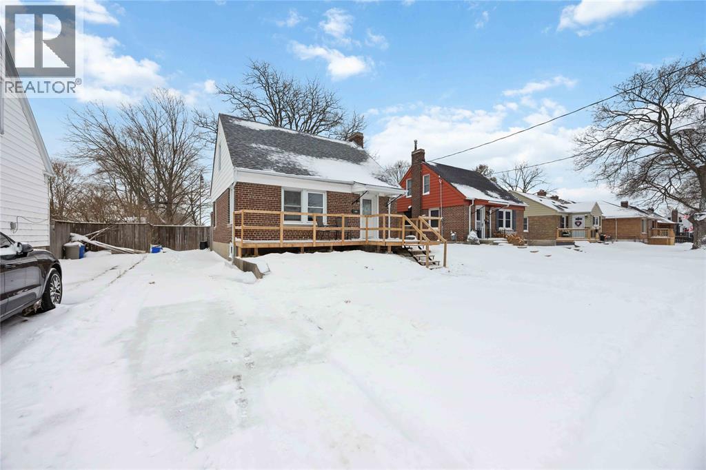 240 Gibson Street, Sarnia, Ontario N7T 3N2 - Photo 5 - 26001651