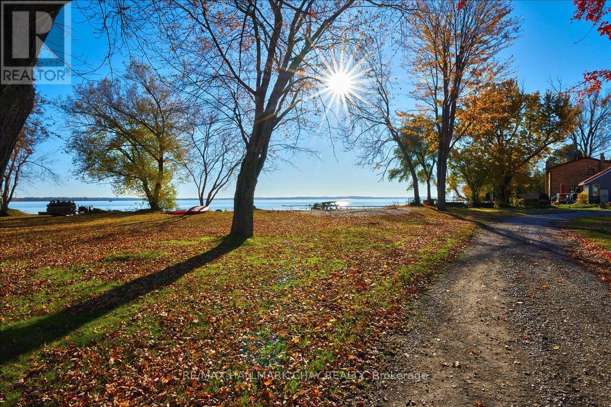 1063 Wood Street, Innisfil, Ontario  L0L 1K0 - Photo 29 - N12931646