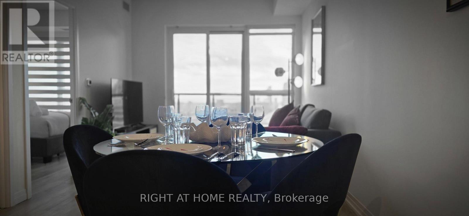 2302 - 15 Watergarden Drive, Mississauga, Ontario  L5R 0H4 - Photo 14 - W12931650