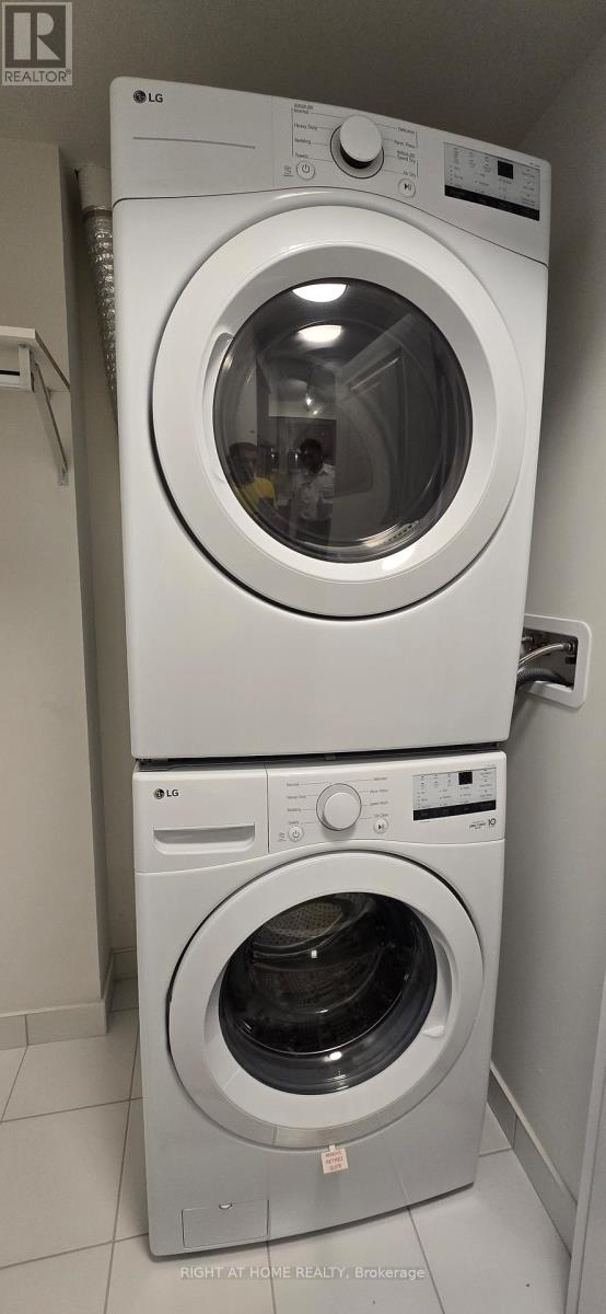 2302 - 15 Watergarden Drive, Mississauga, Ontario  L5R 0H4 - Photo 26 - W12931650