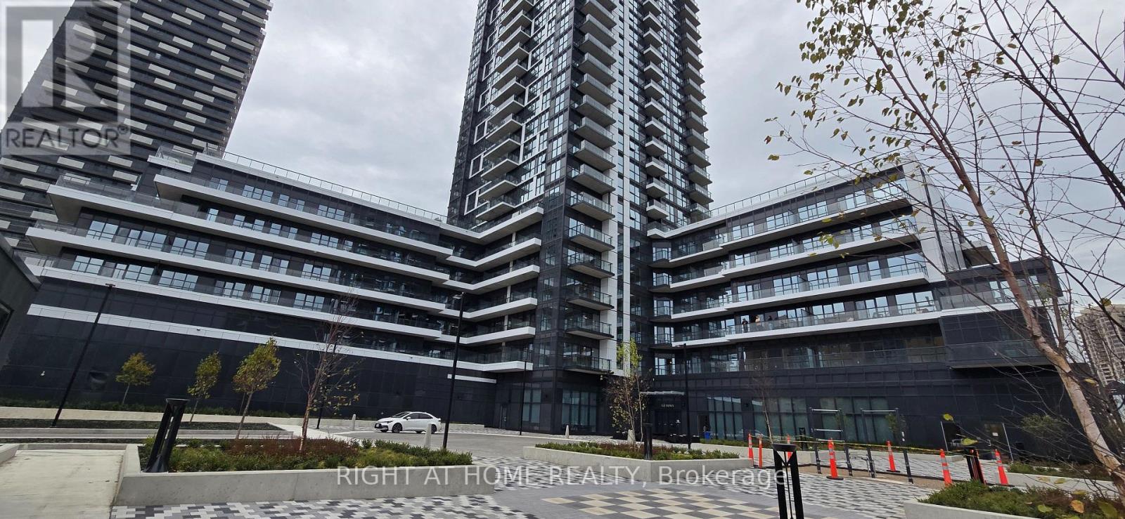 2302 - 15 Watergarden Drive, Mississauga, Ontario  L5R 0H4 - Photo 27 - W12931650