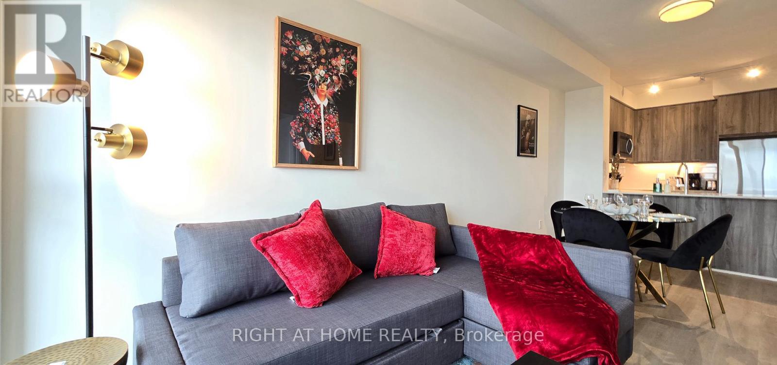 2302 - 15 Watergarden Drive, Mississauga, Ontario  L5R 0H4 - Photo 8 - W12931650