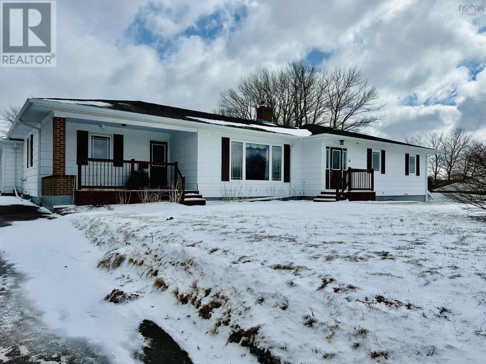 18 Sydney Road Road, Port Hawkesbury, Nova Scotia  B9A 3A4 - Photo 2 - 202605723