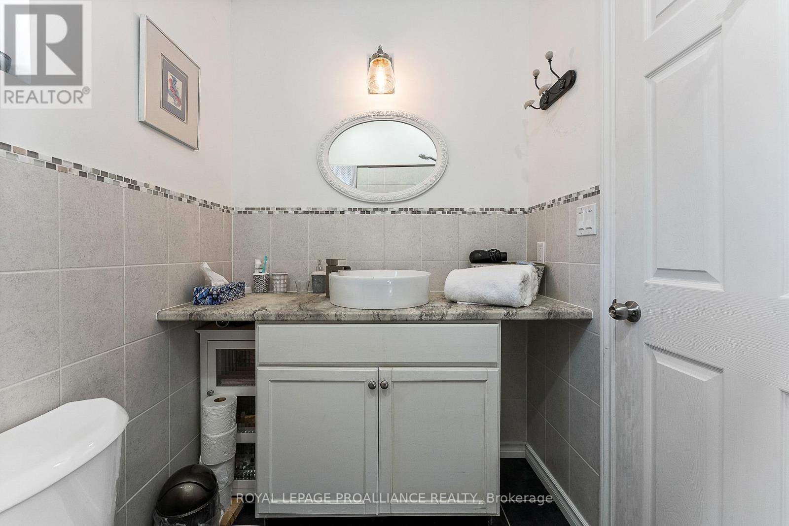 630 Old Highway 2, Quinte West, Ontario  K8V 5P5 - Photo 37 - X12927594