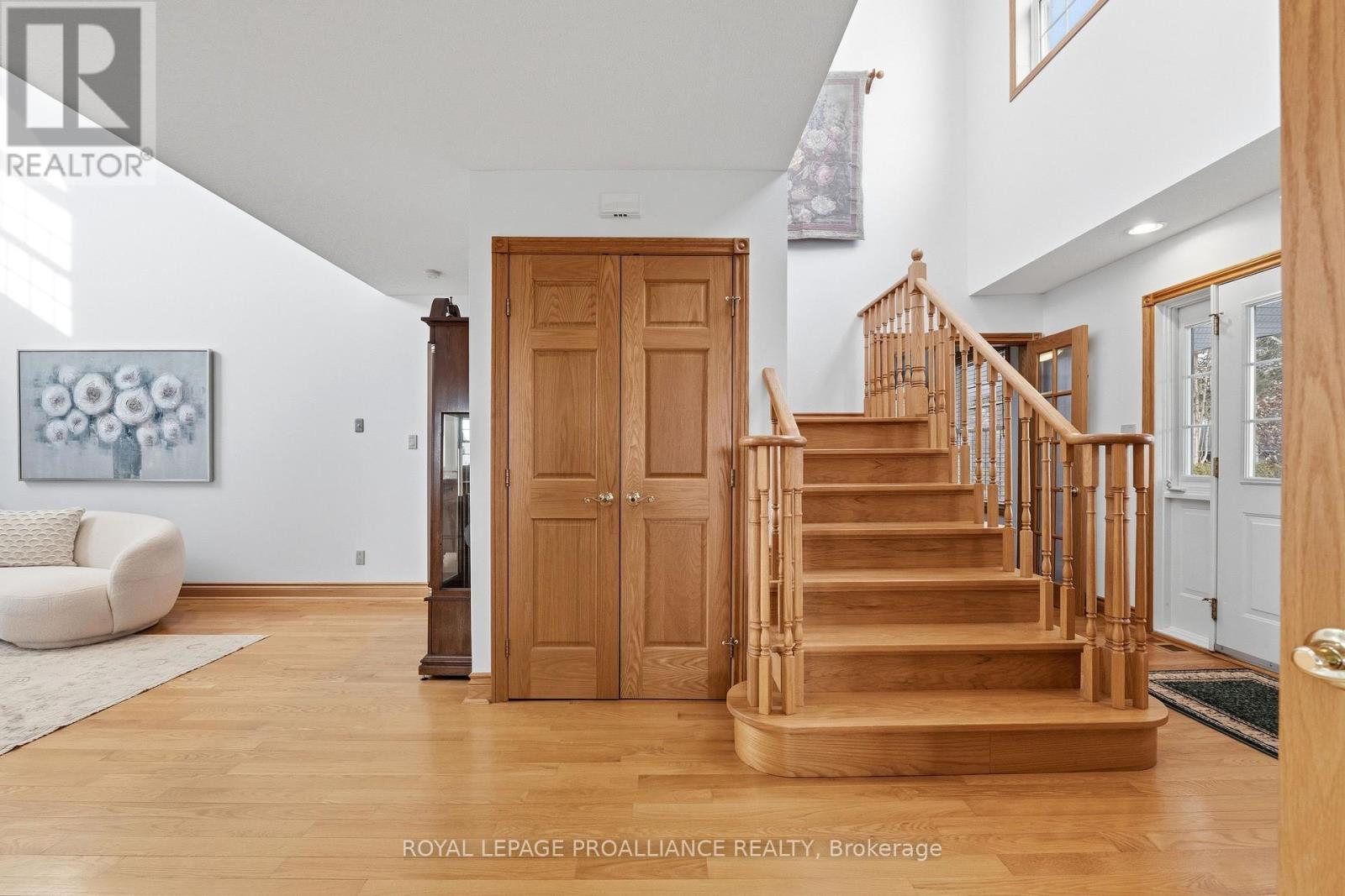 630 Old Highway 2, Quinte West, Ontario  K8V 5P5 - Photo 5 - X12927594