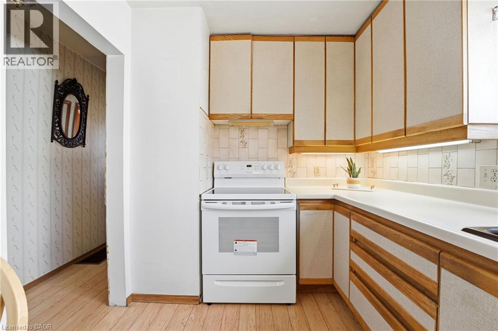 39 Eastwood Street, Hamilton, Ontario  L8H 6R6 - Photo 13 - 40815747