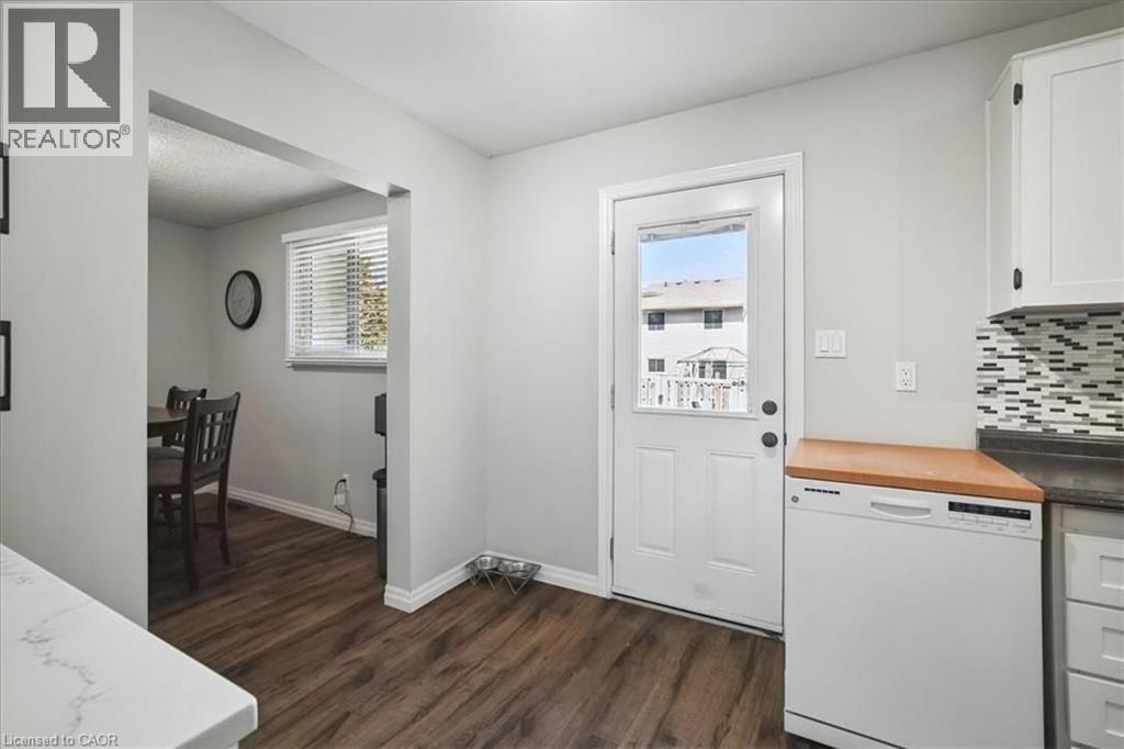 9 Inglewood Street, Brantford, Ontario  N3P 1A4 - Photo 8 - 40815737