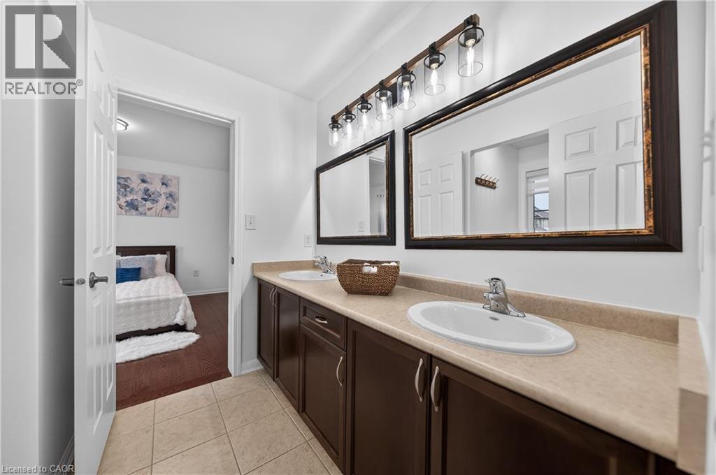 79 Porter Crescent, Cambridge, Ontario  N3C 0B7 - Photo 38 - 40815112