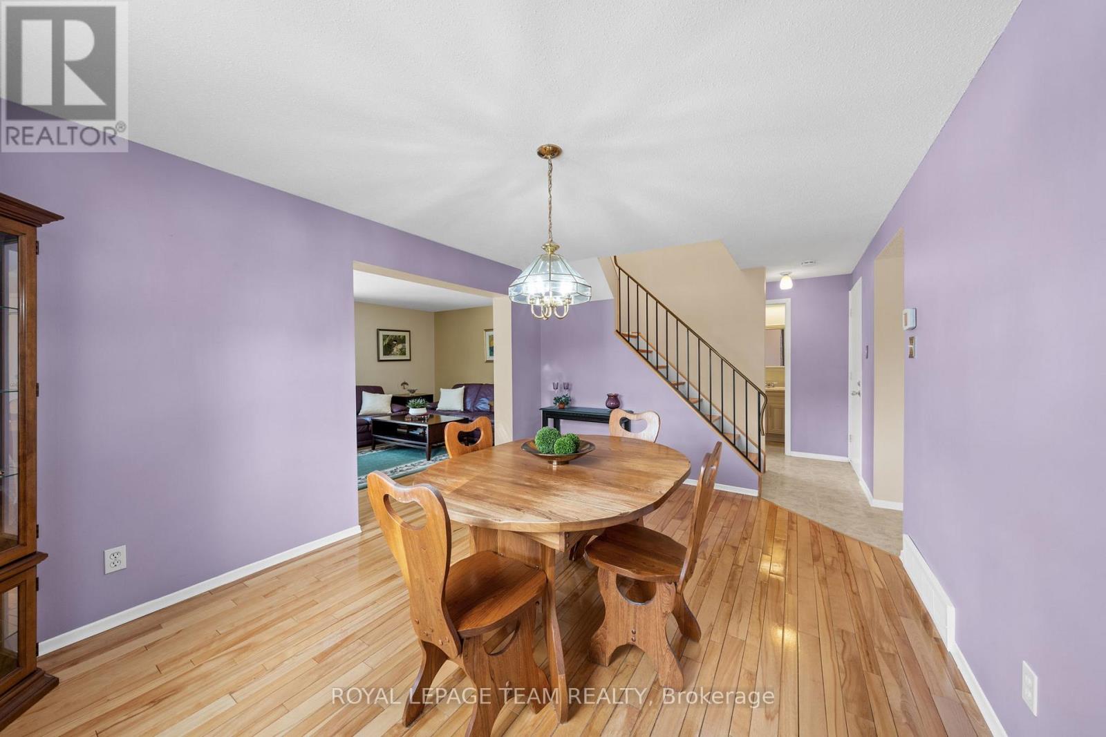 7942 Decarie Drive, Ottawa, Ontario  K1C 2K3 - Photo 5 - X12931652