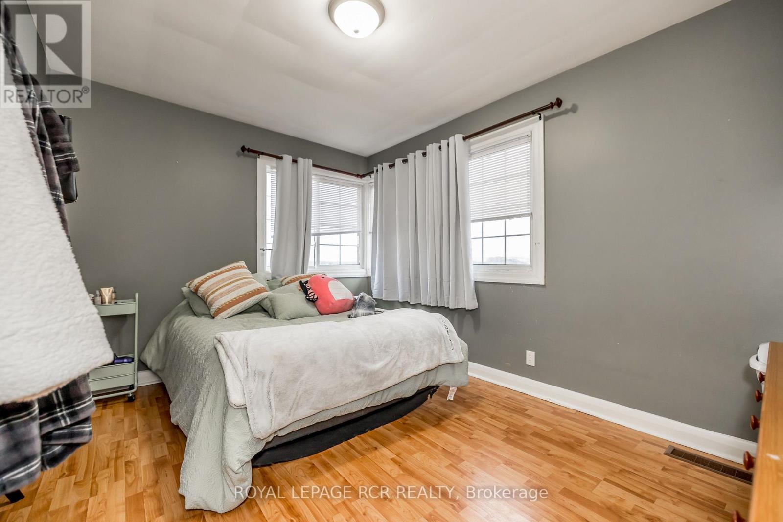 1 - 22 Centre Street, Bradford West Gwillimbury (Bradford), Ontario  L3Z 2P7 - Photo 9 - N12931672