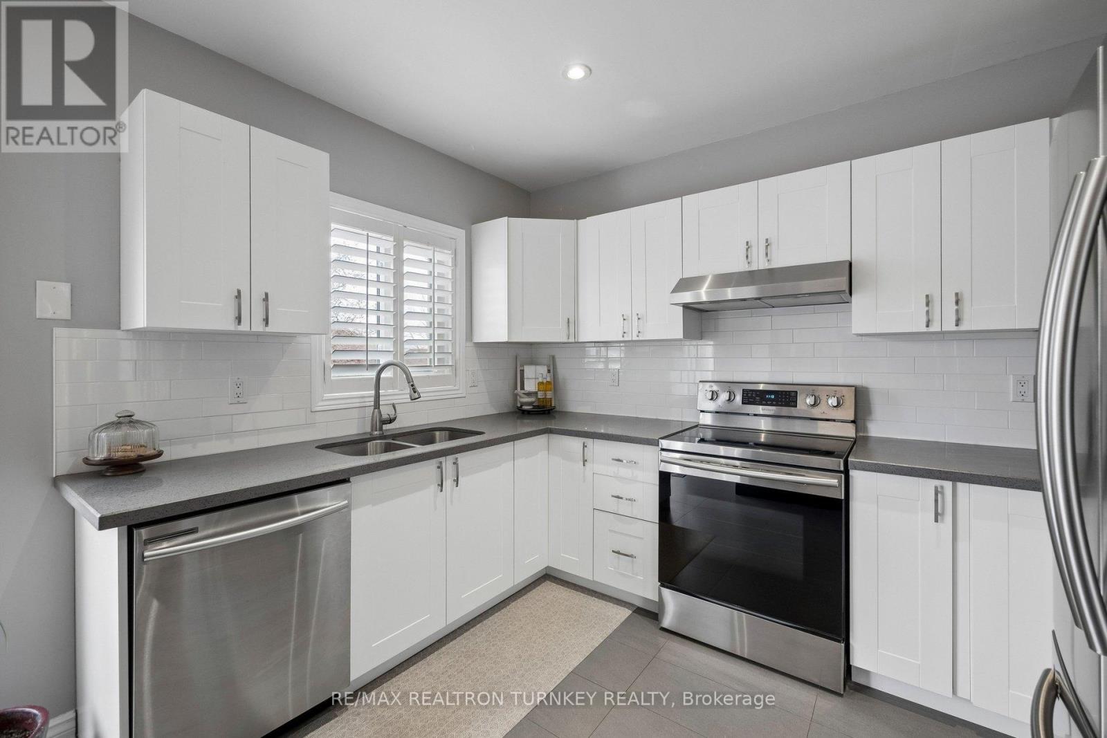 323 Harry Beer Court, Newmarket, Ontario  L3Y 8M2 - Photo 16 - N12924916