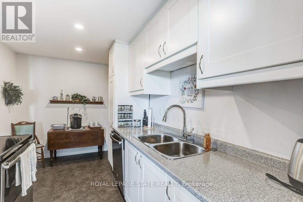 205 - 2055 Upper Middle Road, Burlington, Ontario  L7P 3P4 - Photo 16 - W12802442