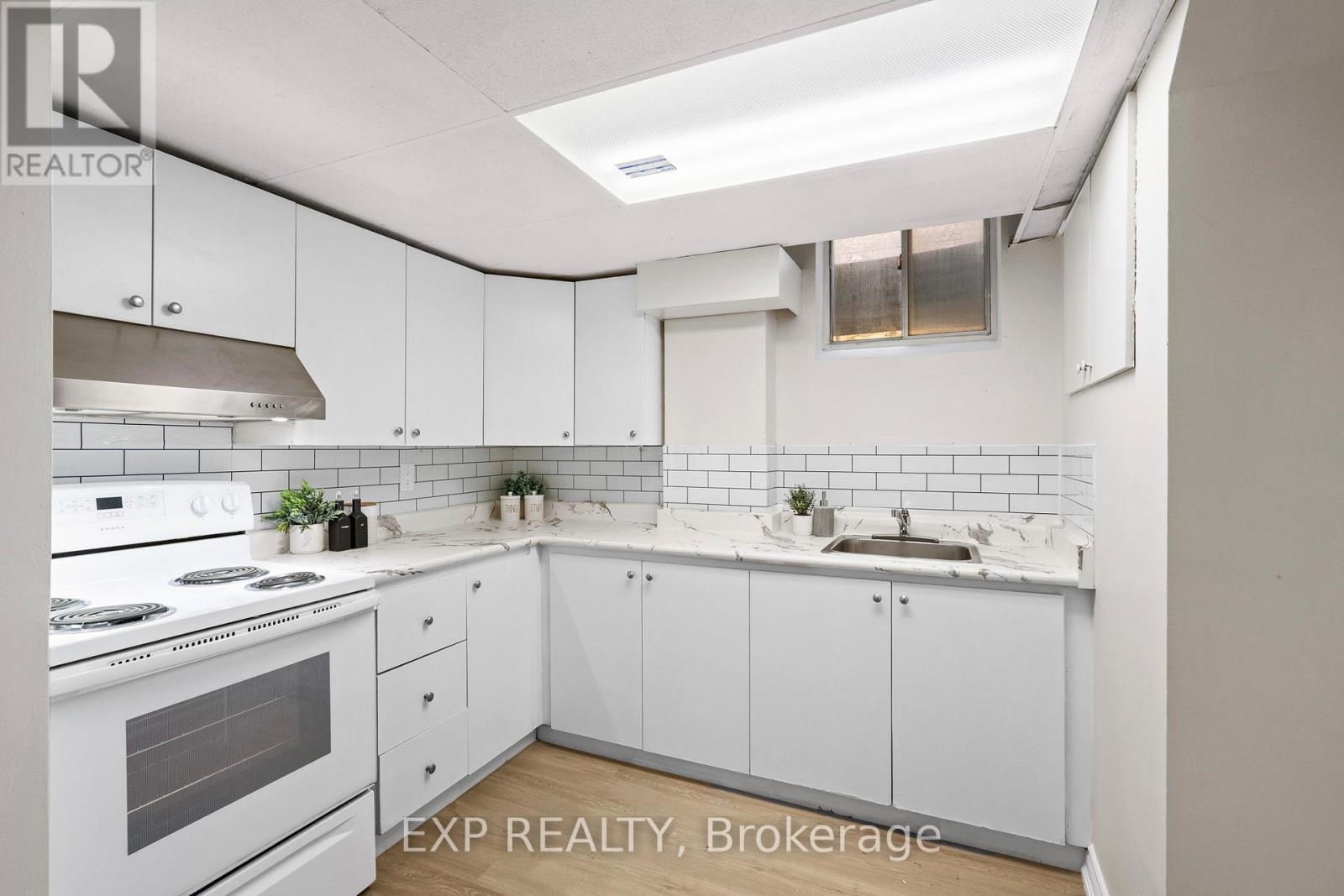 3365 Nutcracker Drive, Mississauga, Ontario  L5N 6E6 - Photo 33 - W12920086