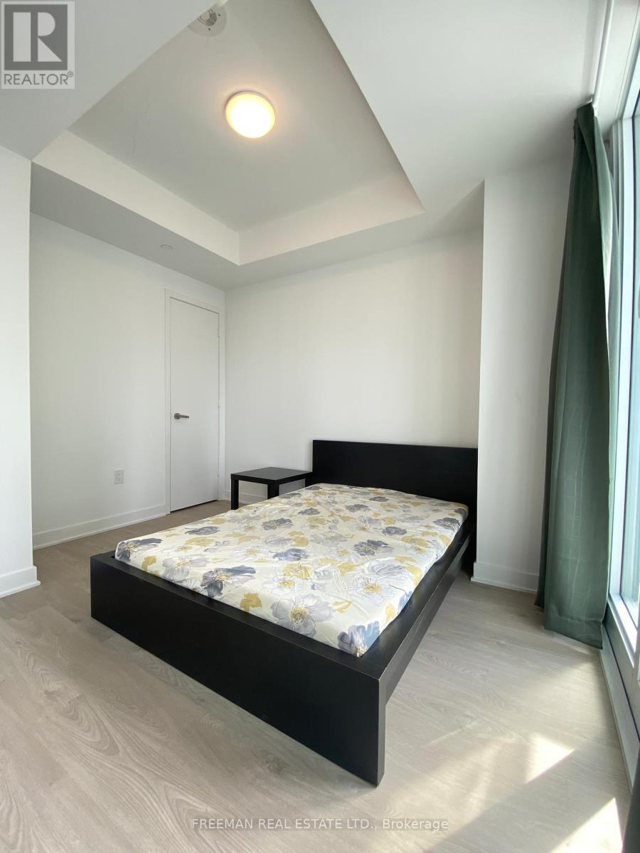 1310 - 3900 Confederation Parkway, Mississauga, Ontario  L5B 0M3 - Photo 10 - W12931664