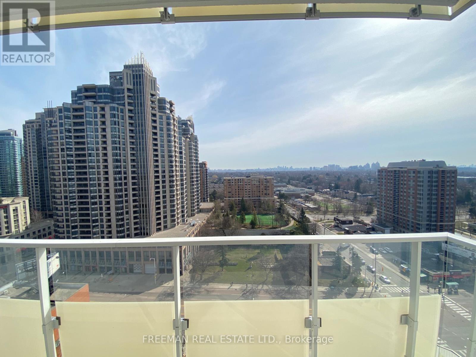 1310 - 3900 Confederation Parkway, Mississauga, Ontario  L5B 0M3 - Photo 11 - W12931664