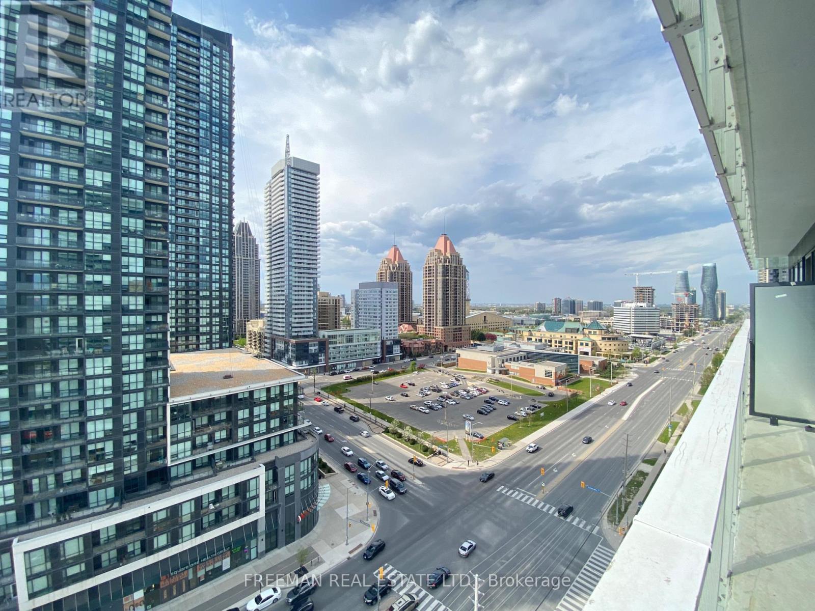 1310 - 3900 Confederation Parkway, Mississauga, Ontario  L5B 0M3 - Photo 13 - W12931664