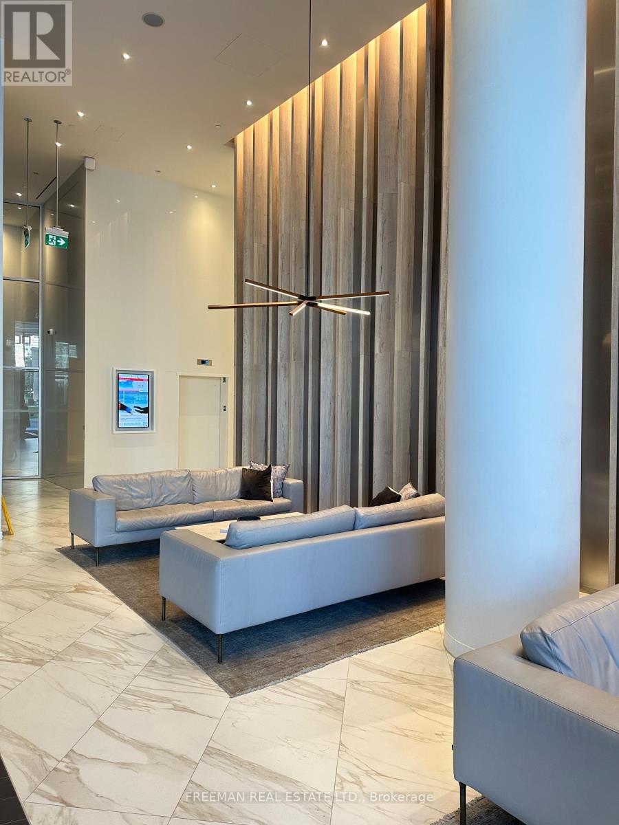 1310 - 3900 Confederation Parkway, Mississauga, Ontario  L5B 0M3 - Photo 2 - W12931664