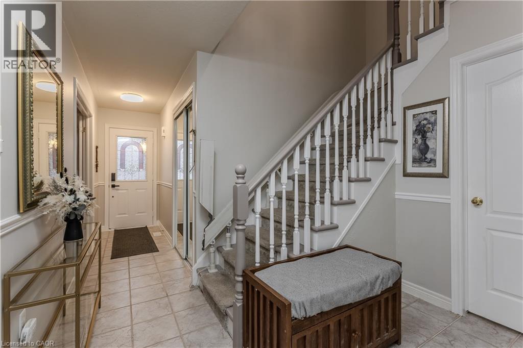 606 Williamson Court, Burlington, Ontario  L7S 2K6 - Photo 6 - 40803305