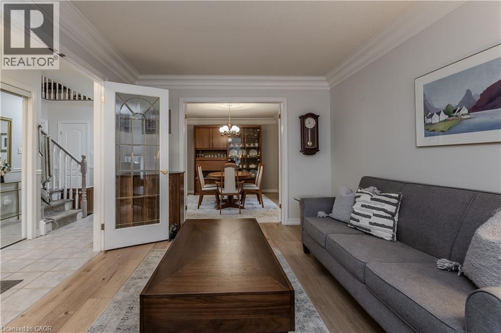 606 Williamson Court, Burlington, Ontario  L7S 2K6 - Photo 9 - 40803305