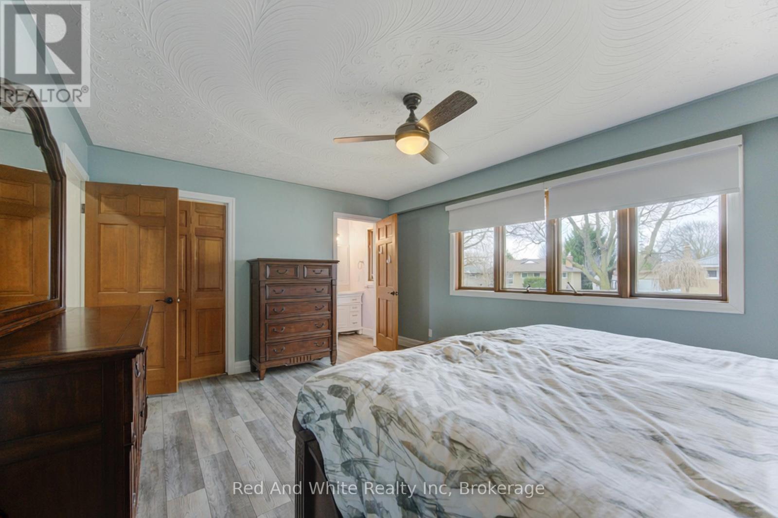 449 Greenfield Avenue, Kitchener, Ontario  N2C 1E9 - Photo 16 - X12931716