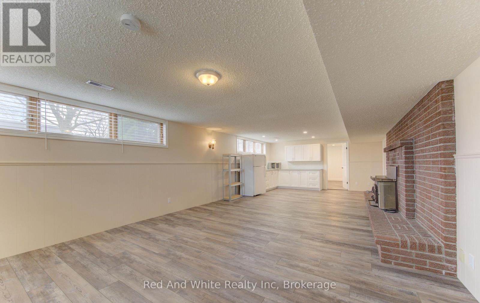 449 Greenfield Avenue, Kitchener, Ontario  N2C 1E9 - Photo 21 - X12931716