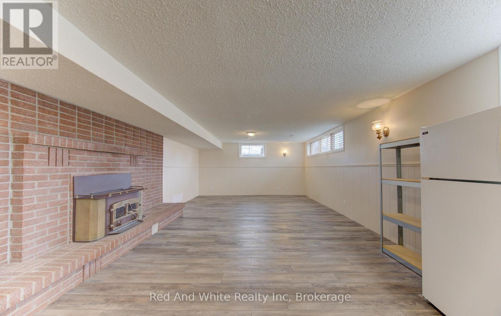 449 Greenfield Avenue, Kitchener, Ontario  N2C 1E9 - Photo 22 - X12931716