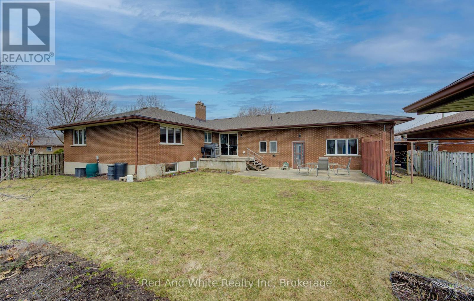 449 Greenfield Avenue, Kitchener, Ontario  N2C 1E9 - Photo 32 - X12931716