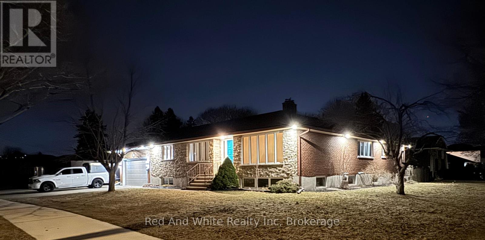 449 Greenfield Avenue, Kitchener, Ontario  N2C 1E9 - Photo 43 - X12931716