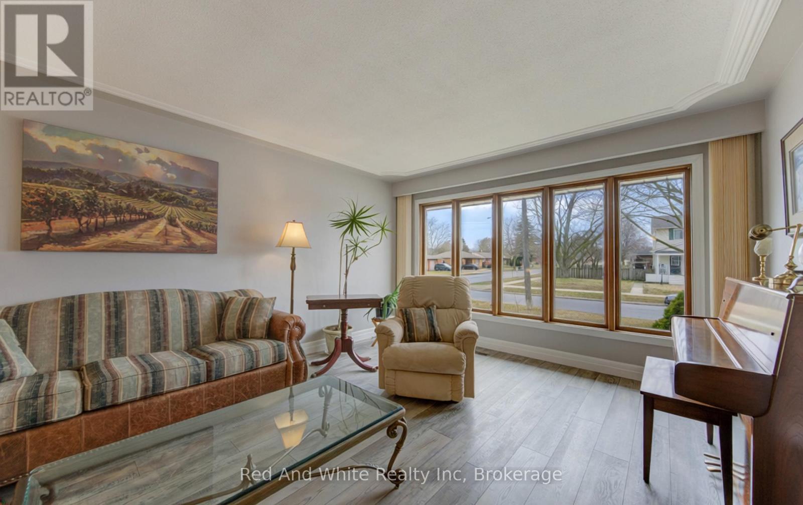 449 Greenfield Avenue, Kitchener, Ontario  N2C 1E9 - Photo 5 - X12931716