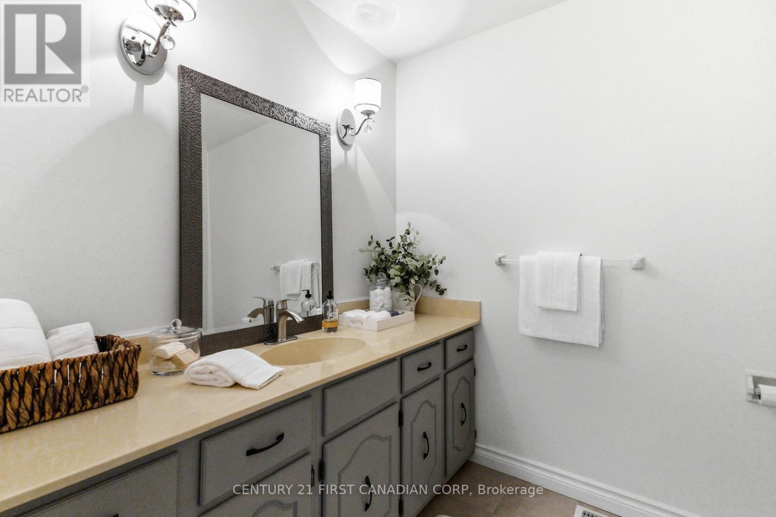 53 - 50 Fiddlers Green Road, London North, Ontario  N6H 4T4 - Photo 27 - X12931690